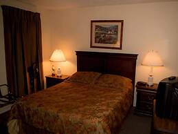 Lamplighter Suites