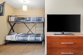 Heartland Inn and Suites