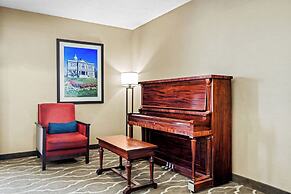 Heartland Inn and Suites