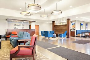 Heartland Inn and Suites
