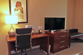 Heartland Inn and Suites