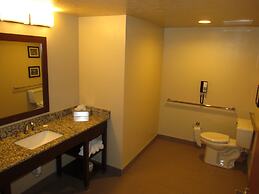 Heartland Inn and Suites