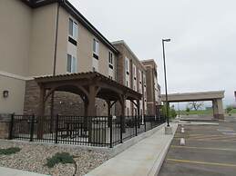 Heartland Inn and Suites