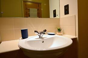 Brightleap Apartments - Silbury View