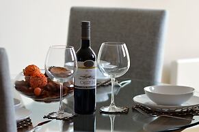 Brightleap Apartments - Silbury View