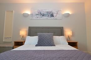 Brightleap Apartments - Silbury View