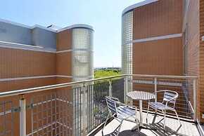 Brightleap Apartments - Silbury View