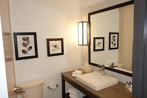 Country Inn & Suites by Radisson Lawrence