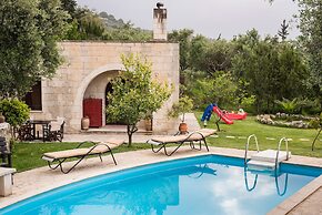 Villa Aloni-traditional Stone Villa With Nice View,pool and Garden