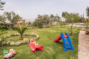 Villa Aloni-traditional Stone Villa With Nice View,pool and Garden