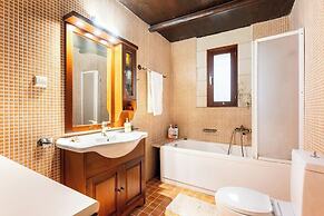 Villa Aloni-traditional Stone Villa With Nice View,pool and Garden