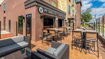 Cobblestone Hotel & Suites - Hartford