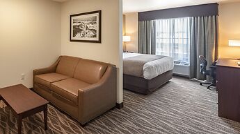 Cobblestone Hotel & Suites - Hartford