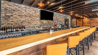 Cobblestone Hotel & Suites - Hartford