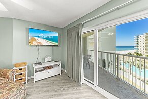 Tradewinds Condos by Hosteeva