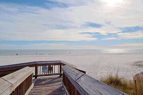 Tradewinds Condos by Hosteeva