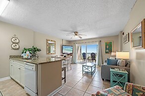 Tradewinds Condos by Hosteeva