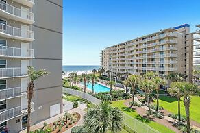 Tradewinds Condos by Hosteeva