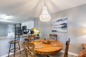 Tradewinds Condos by Hosteeva