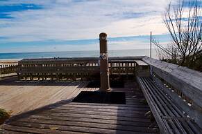 Tradewinds Condos by Hosteeva