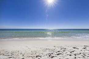 Tradewinds Condos by Hosteeva