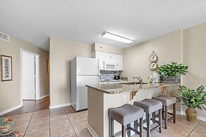 Tradewinds Condos by Hosteeva