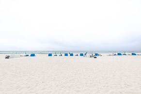 Tradewinds Condos by Hosteeva