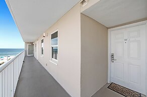 Tradewinds Condos by Hosteeva