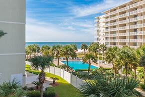 Tradewinds Condos by Hosteeva