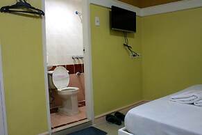 Vista Apartelle & Restaurant