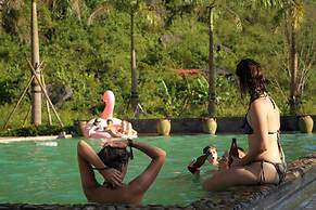 Heritage By Night Hotel