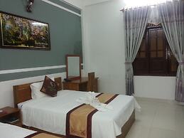 Heritage By Night Hotel