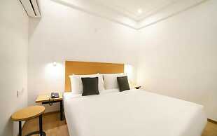 Mavens Orange Artemis Hospital Road