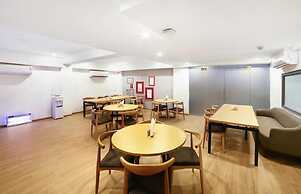 Mavens Orange Artemis Hospital Road