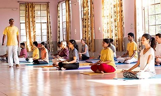 Mavens Orange Artemis Hospital Road