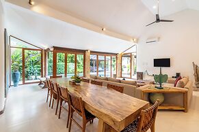 Villa Aveli Seminyak by Best Deals Asia Hospitality