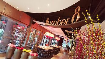 Acappella Suite Hotel