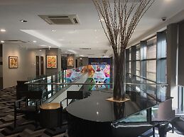 Acappella Suite Hotel