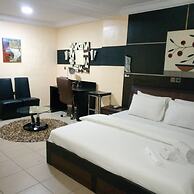 Swanky Suites in Grandview