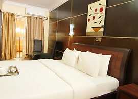 Swanky Suites in Grandview
