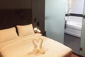 Jenjarom Boutique Hotel