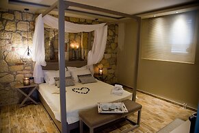 Five Senses Luxury Villas