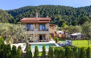 Five Senses Luxury Villas