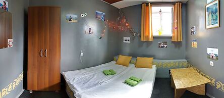 Reshetnikov Hostel