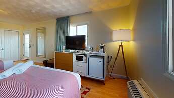 The Hotel Maria