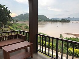 Chiang Khan Hill Resort