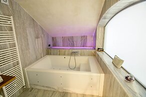 Valeni Boutique Hotel