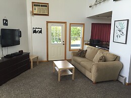 Kineo View Lodge