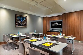 Crowne Plaza London Heathrow T4 by IHG