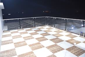 Hotel Mariya International